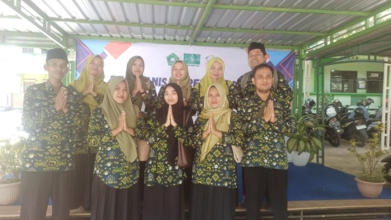 Semangat Para Guru MTs Alkhidmah Pendosawalan dalam Mengikuti Reorganisasi Pengurus MGMP KKMTs 02 Jepara