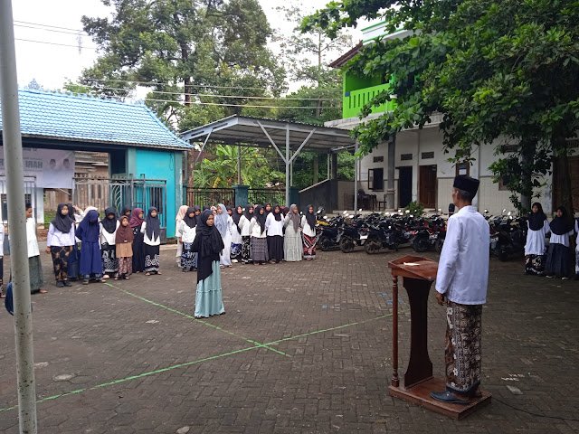 Peringatan Hari Santri Nasional 2025