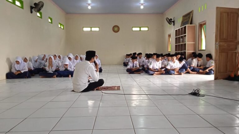 Awali Semester Genap dengan Keberkahan: MTs Al-Khidmah Gelar Khatmil Qur’an